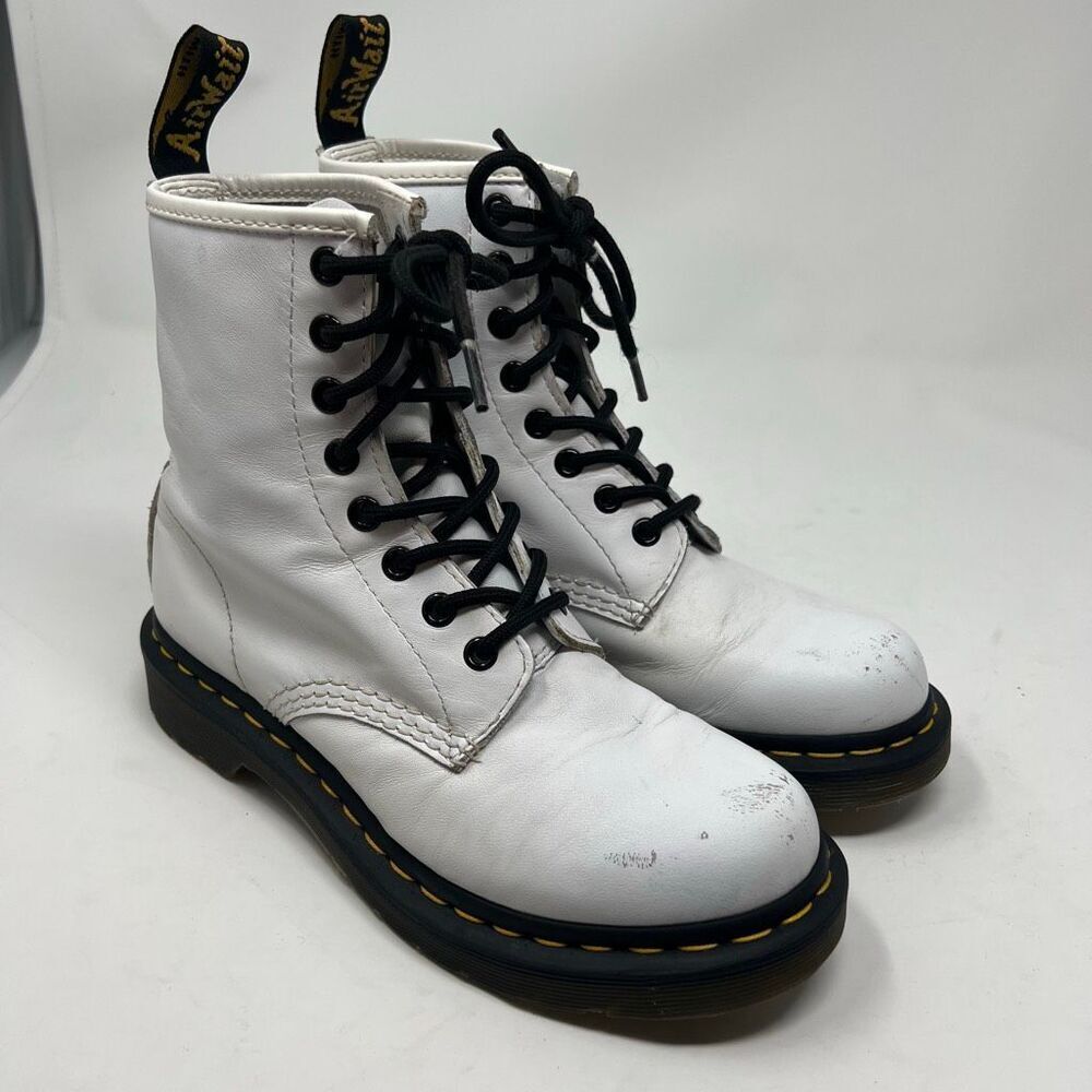DR. MARTENS Women’s 1460 Combat Boots Size‎ 6 White Leather 8-Eye Lace-Up Docs
